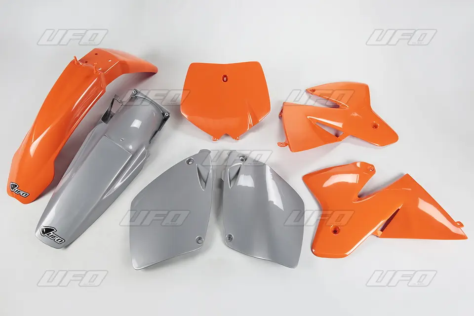 UFO kompletní sada plastů KTM SX / SXF 00 barva OEM (oranžová/grafitová) (KT500E999) (UFO kompletní sada plastů KTM SX / SXF 00 barva OEM)