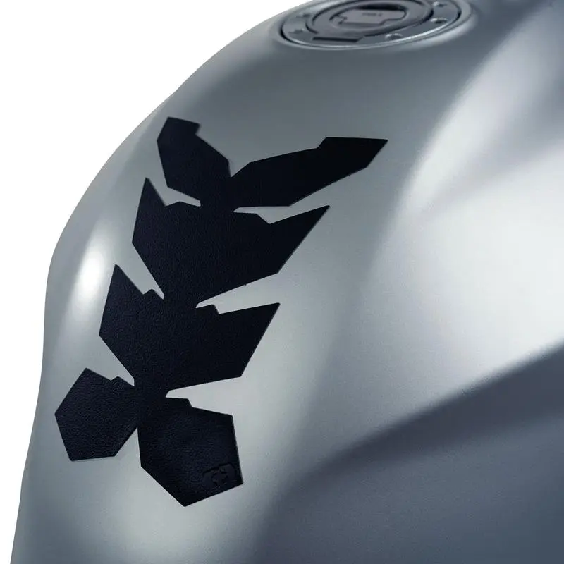 OXFORD tankpad MANTIS GEL PROTECTOR LOW plochá samolepka na nádrž barva černá (OXFORD tankpad MANTIS GEL PROTECTOR LOW plochá samolepka na nádrž)