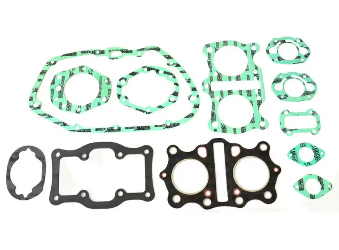 ATHENA kompletní sada těsnění HONDA 350 4T 2CYL '68-'73 (ATHENA kompletní sada těsnění HONDA 350 4T 2CYL '68-'73)