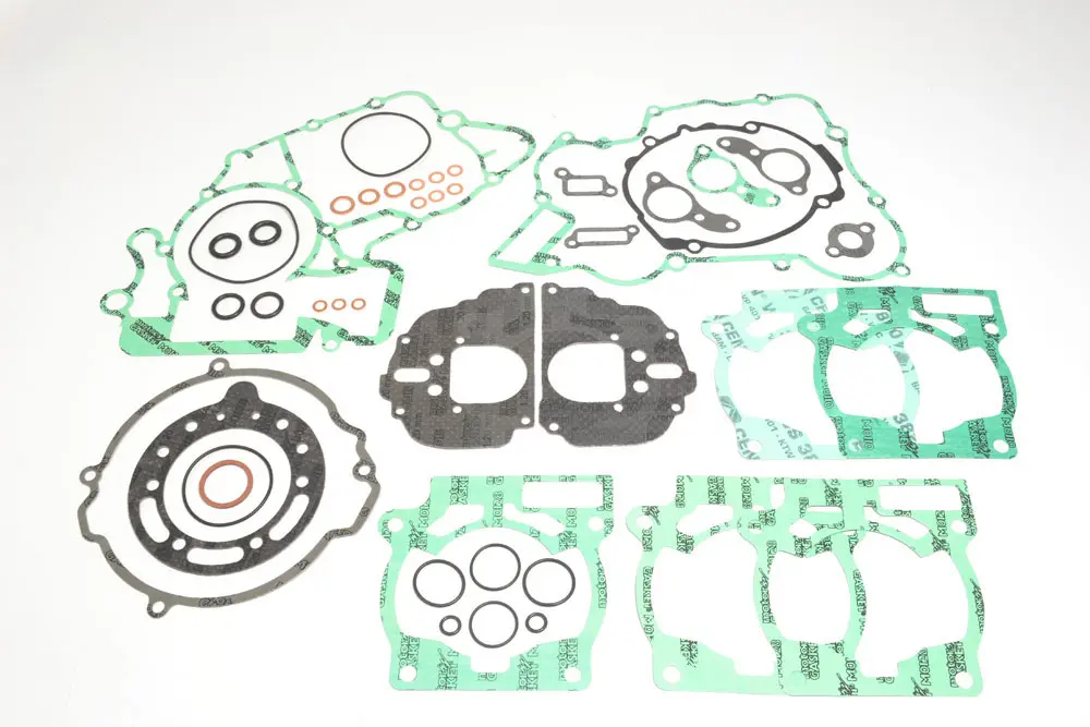 ATHENA kompletní sada těsnění KTM 200 SX/EGS/EXC '98-'01 (ATHENA kompletní sada těsnění KTM 200 SX/EGS/EXC '98-'01)