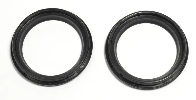ATHENA stírací kroužky vidlice (2 kusy) NOK 47X58,3X6/10,5 (ARI106) CRF 250 R 04-09, CRF 450R 02-08, RMZ 250 07-12, RMZ 450 05-12, KXF 250 06-12 ( )
