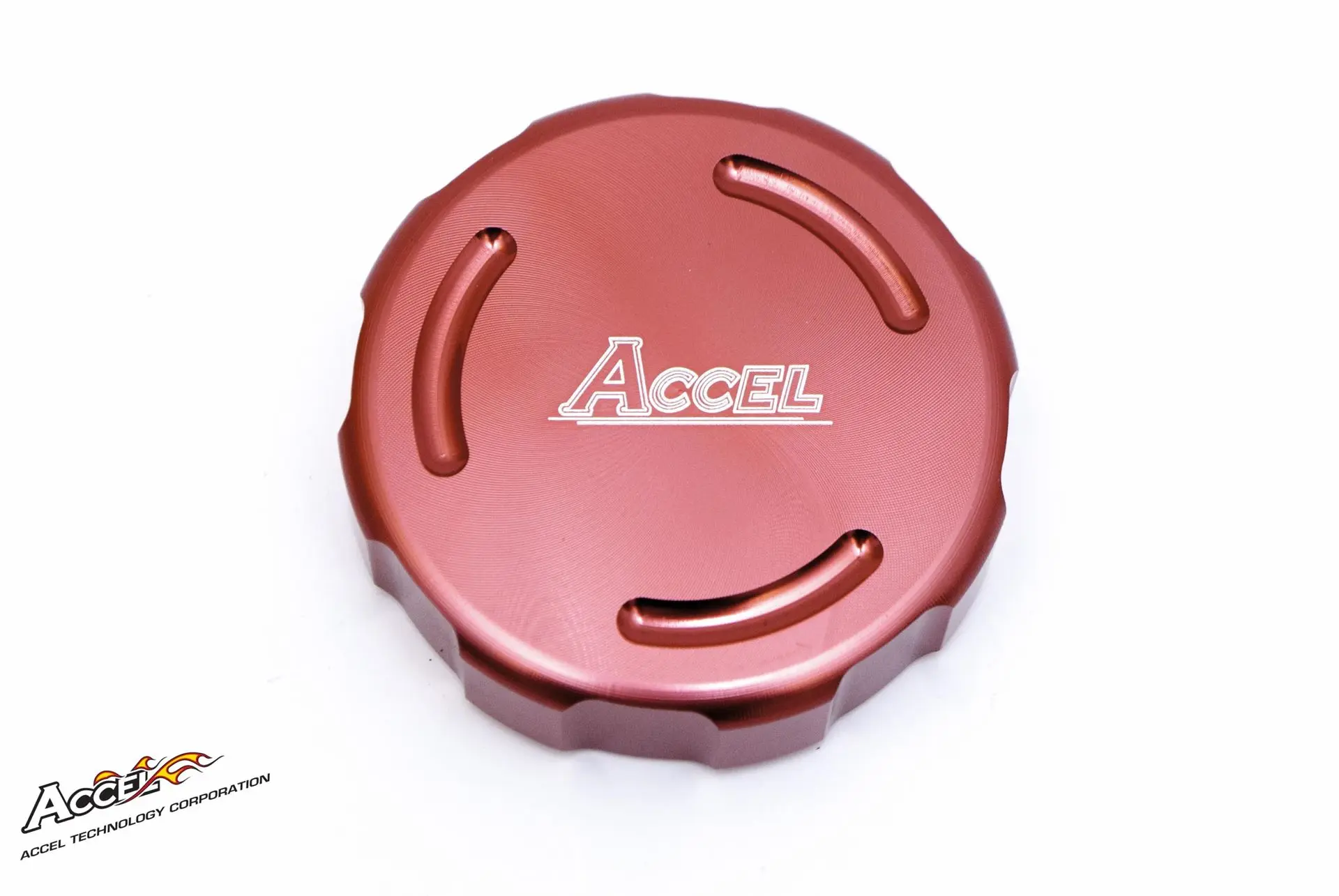 ACCEL kryt brzdové pumpy barva červená (ACCEL kryt brzdové pumpy barva červená)