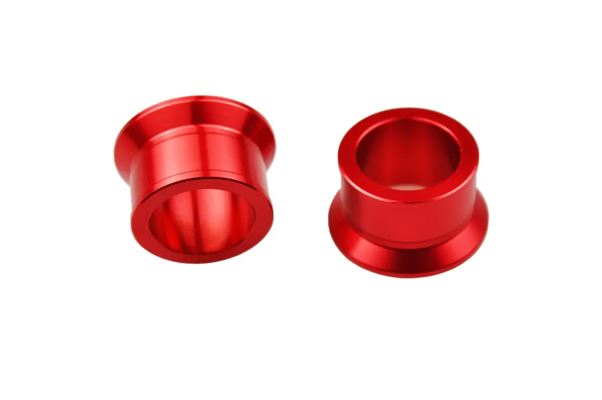 SCAR závodní rozpěrky zadního kola HONDA CRF 250R 04-25, CRF 450R 02-25, CRF 450X 04-25 barva červená ( )