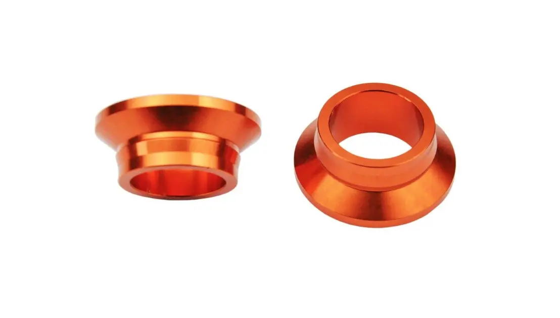 SCAR závodní rozpěrky zadního kola KTM SX/SXF 125-450 13-22, EXC 250/300 TPI 20-22 barva oranžová ( )