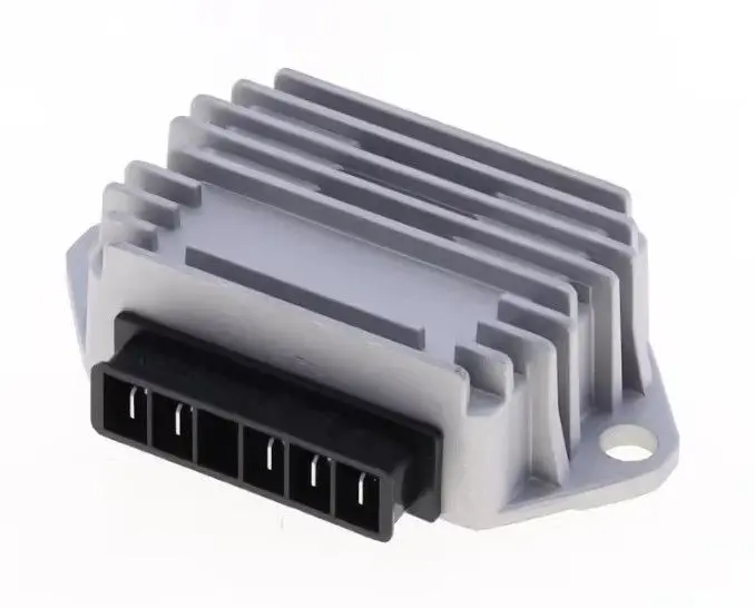 ATHENA regulátor napětí PIAGGIO FREE 50 92-02, SFERA 50 91-97, VESPA FL HP 50 90-97, VESPA PX LUSSO 200 84-98, VESPA PX E 125 84-03, PX 150 78-81