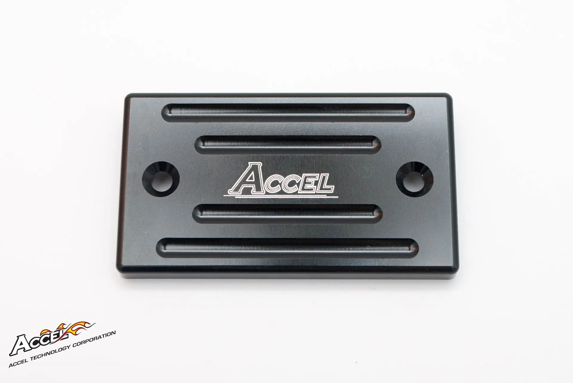 ACCEL kryt brzdové pumpy přední SUZUKI STREET barva černá (ACCEL kryt brzdové pumpy přední SUZUKI STREET barva černá)