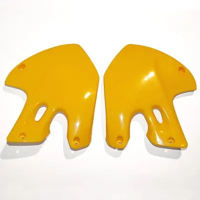 UFO kryty chladiče SUZUKI RM 125/250 99-00 barva žlutá (UFO kryty chladiče SUZUKI RM 125/250 99-00 barva žlutá)