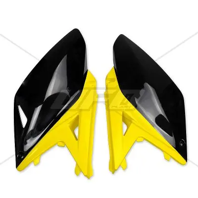UFO boční tabulky na startovací číslo SUZUKI RMZ 250 10-18 barva OEM 2012 (černá/žlutá) (UFO boční tabulky na startovací číslo SUZUKI RMZ 250 10-18)