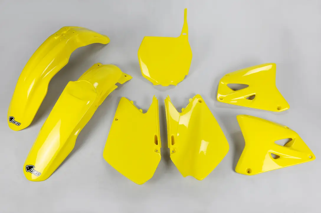 UFO kompletní sada plastů SUZUKI RM 125 / 250 01-22 barva žlutá (UFO kompletní sada plastů SUZUKI RM 125 / 250 01-22 barva žlutá)