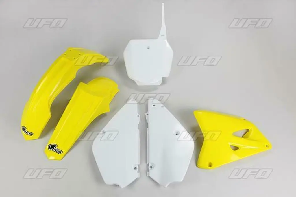 UFO kompletní sada plastů SUZUKI RM 85 00-24 restyling barva OEM 00-15 a 18-20 (bílá/žlutá) (SU405KE999) (UFO kompletní sada plastů SUZUKI RM 85)