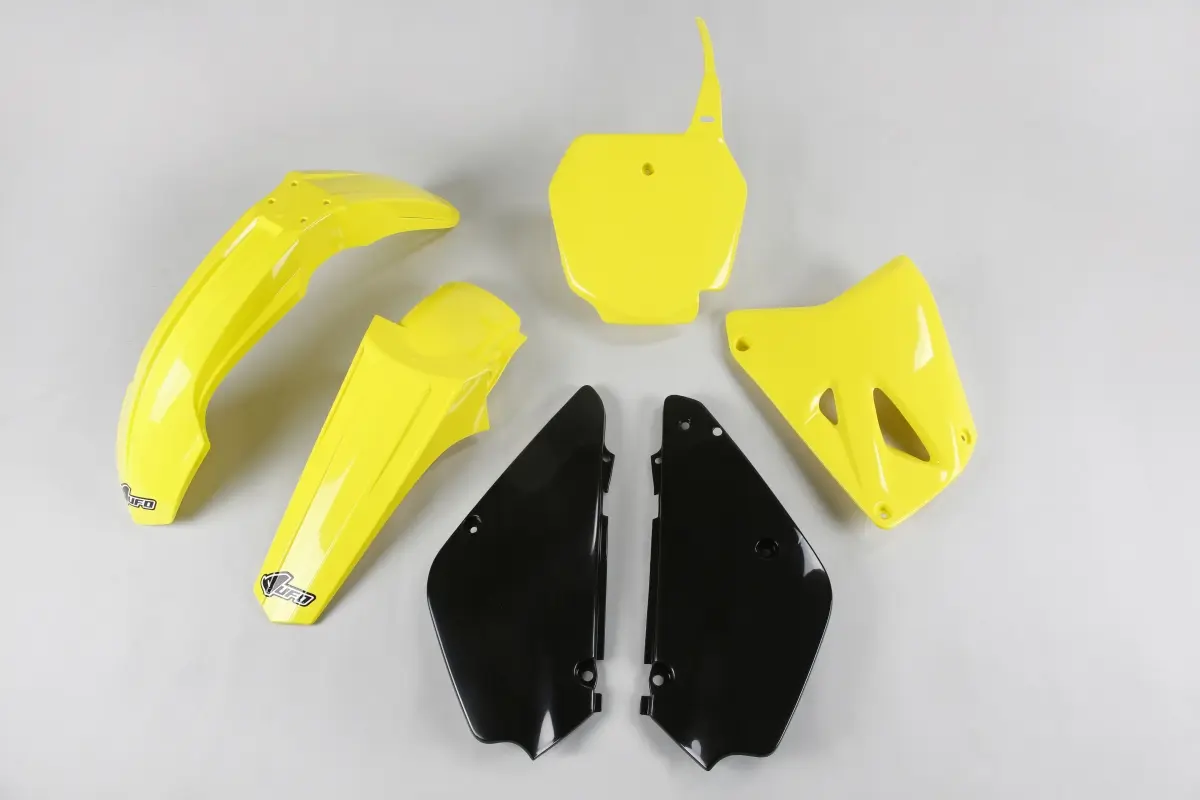 UFO kompletní sada plastů SUZUKI RM 85 00-24 restyling barva OEM 17 (žlutá/černá-restyling) (SU405KE999K) (UFO kompletní sada plastů SUZUKI RM 85)