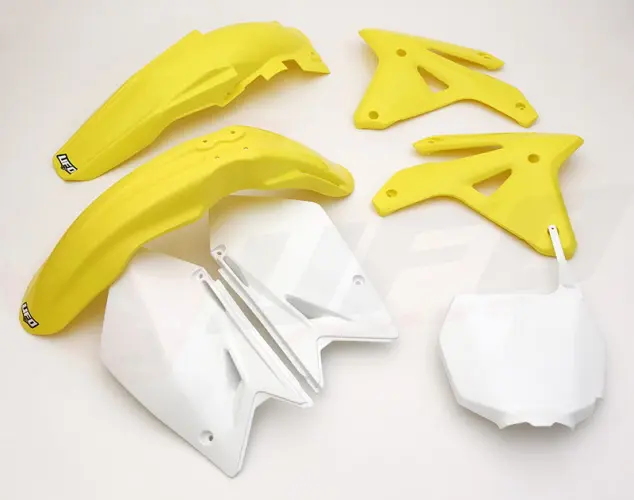 UFO kompletní sada plastů SUZUKI RMZ 450 07 barva OEM (bílá/žlutá) (SU408E999) (UFO kompletní sada plastů SUZUKI RMZ 450 07 barva OEM (bílá/žlutá))