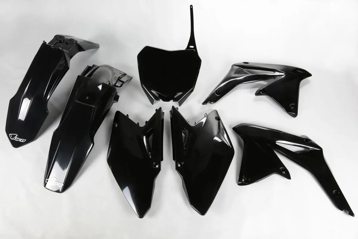 UFO kompletní sada plastů SUZUKI RMZ 450 08-17, barva černá - nahrazuje SUKIT410001 (UFO kompletní sada plastů SUZUKI RMZ 450 08-17, barva černá -)