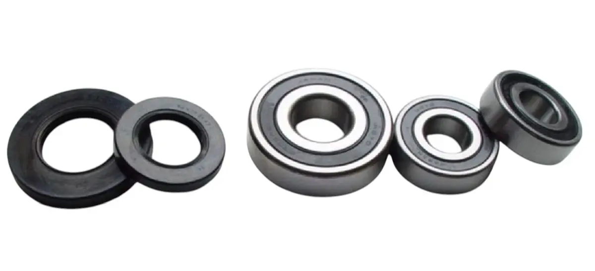 TOURMAX ložiska zadního kola s těsněními SUZUKI GSF 600 BANDIT 95-03, GSX -R 600W 92-93, RF 600R 93-97, GSF 650 BANDIT 05-12, GSX 650F 08-16, SFV 650