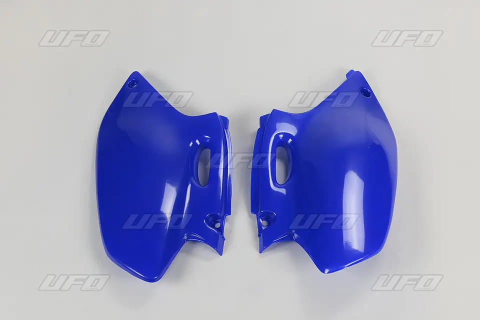 UFO boční tabulky na startovací číslo YAMAHA YZF, WRF 250/400/426 98-02 barva modrá (UFO boční tabulky na startovací číslo YAMAHA YZF, WRF)