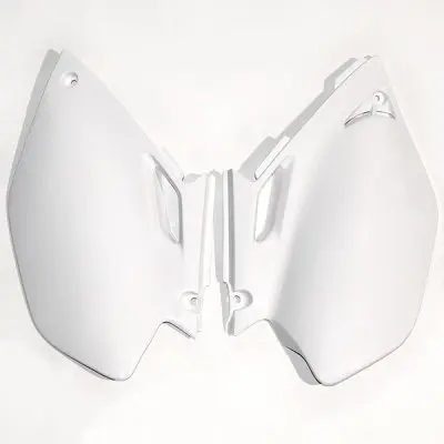 UFO boční tabulky na startovací číslo YAMAHA YZF 250/450 03-05 barva bílá (UFO boční tabulky na startovací číslo YAMAHA YZF 250/450 03-05 barva bílá)