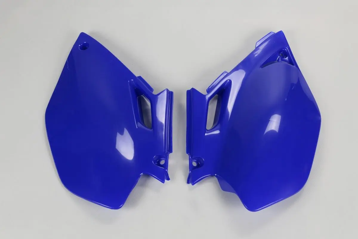 UFO boční tabulky na startovací číslo YAMAHA YZF 250/450 03-05 barva modrá (UFO boční tabulky na startovací číslo YAMAHA YZF 250/450 03-05 barva)