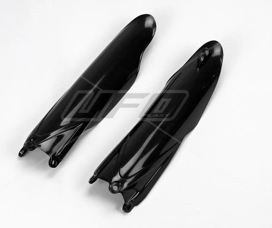 UFO kryty předních tlumičů YAMAHA YZ 125/250 22-26 , YZF 250/450 10-23, barva černá (UFO kryty předních tlumičů YAMAHA YZ 125/250 22-26 , YZF 250/450)