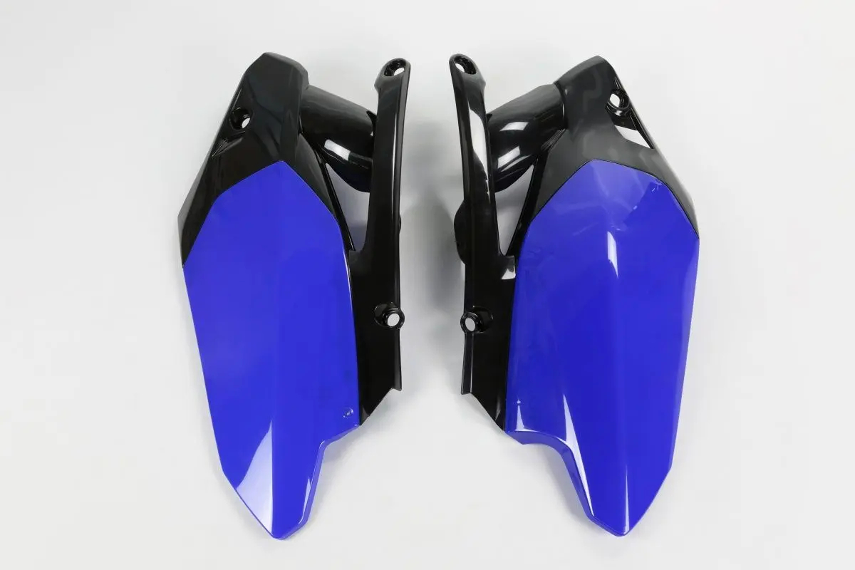 UFO boční tabulky na startovací číslo YAMAHA YZF 450 10-13, barva modro-černá (UFO boční tabulky na startovací číslo YAMAHA YZF 450 10-13, barva)