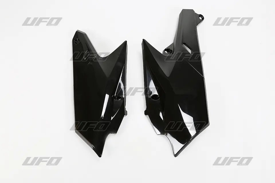 UFO boční tabulky na startovací číslo YAMAHA YZF 250 14-18 YZF 450 14-17, WRF 250 15-19, WRF 450 16-18 barva černá (UFO boční tabulky na startovací)