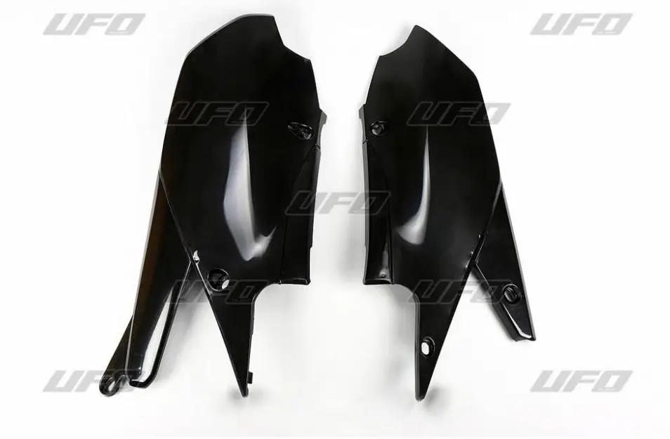 UFO boční tabulky na startovací číslo YAMAHA YZF 250 19-23, YZF 450 18-22, WR 250F 20-25, WR 450F 18-25, barva černá (UFO boční tabulky na startovací)