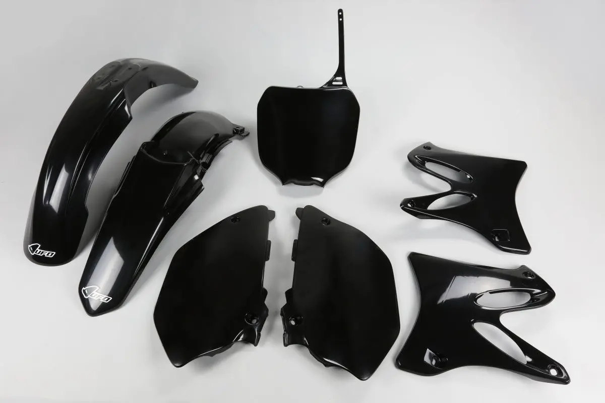 UFO kompletní sada plastů YAMAHA YZ 125 / 250 02-05 barva černá (UFO kompletní sada plastů YAMAHA YZ 125 / 250 02-05 barva černá)