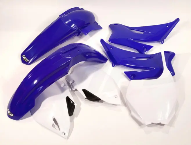 UFO kompletní sada plastů YAMAHA YZF 250 '06-'09, YZF 450 '06-'09 barva OEM (bílá/modrá) (YA305E999) (UFO kompletní sada plastů YAMAHA YZF 250)