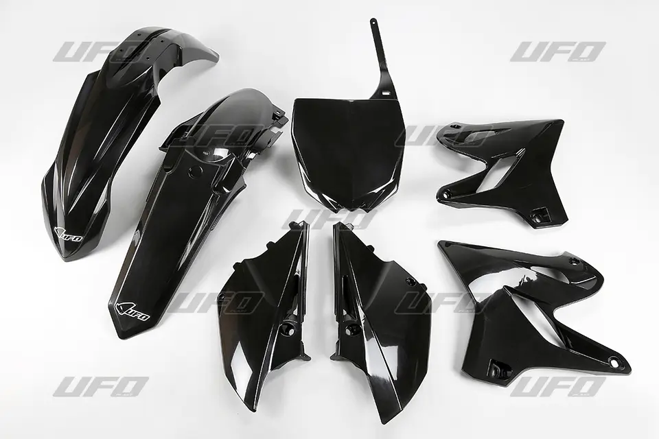UFO kompletní sada plastů YAMAHA YZ 125 15-21, YZ 250 15-21 barva černá (YA319E001) (UFO kompletní sada plastů YAMAHA YZ 125 15-21, YZ 250 15-21)