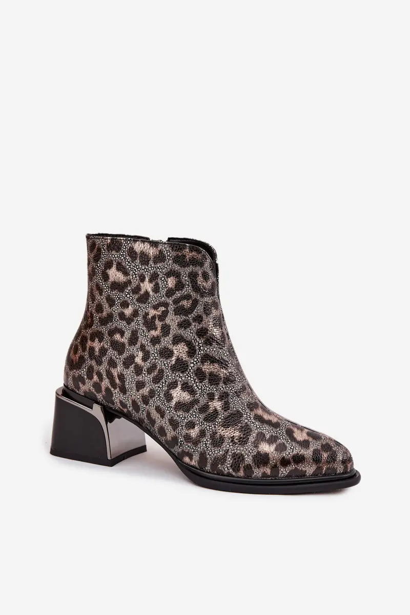 Kožené kotníkové boty s leopardím vzorem