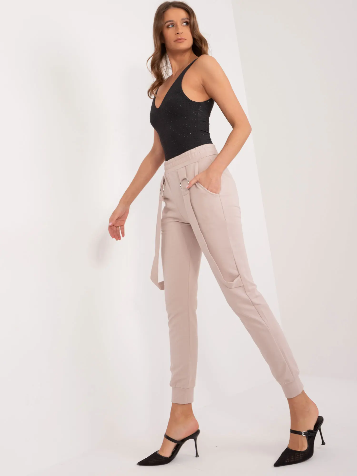 Sweatpants-RV-DR-9629.82-beige