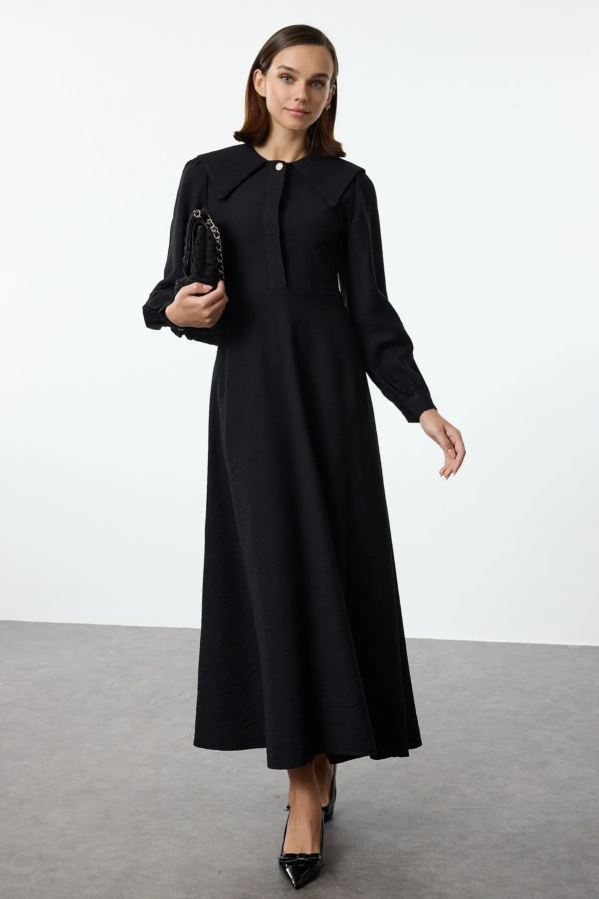 Trendyol Black Baby Collar Button Detailed Woven Dress