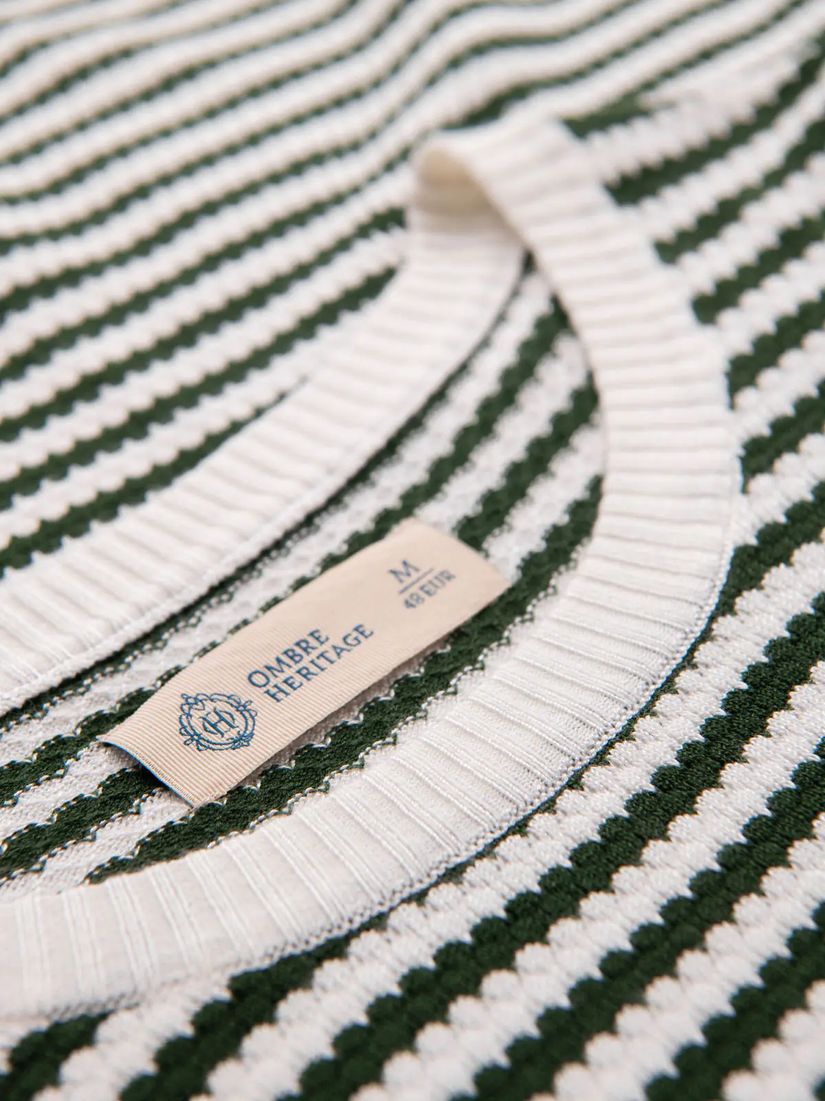 Ombre Men's knitted t-shirt with navy stripes and openwork weave - olive and white
