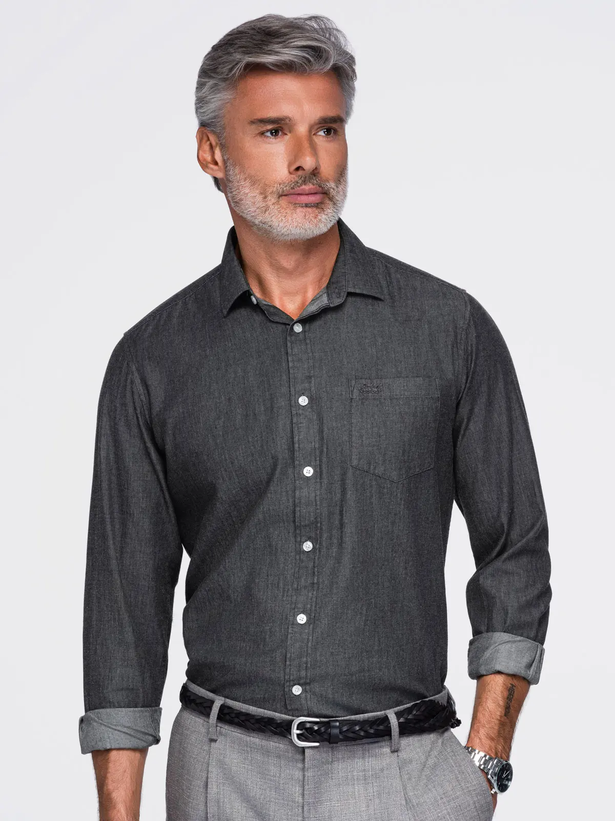 Ombre Men's denim shirt with embroidered pocket - black