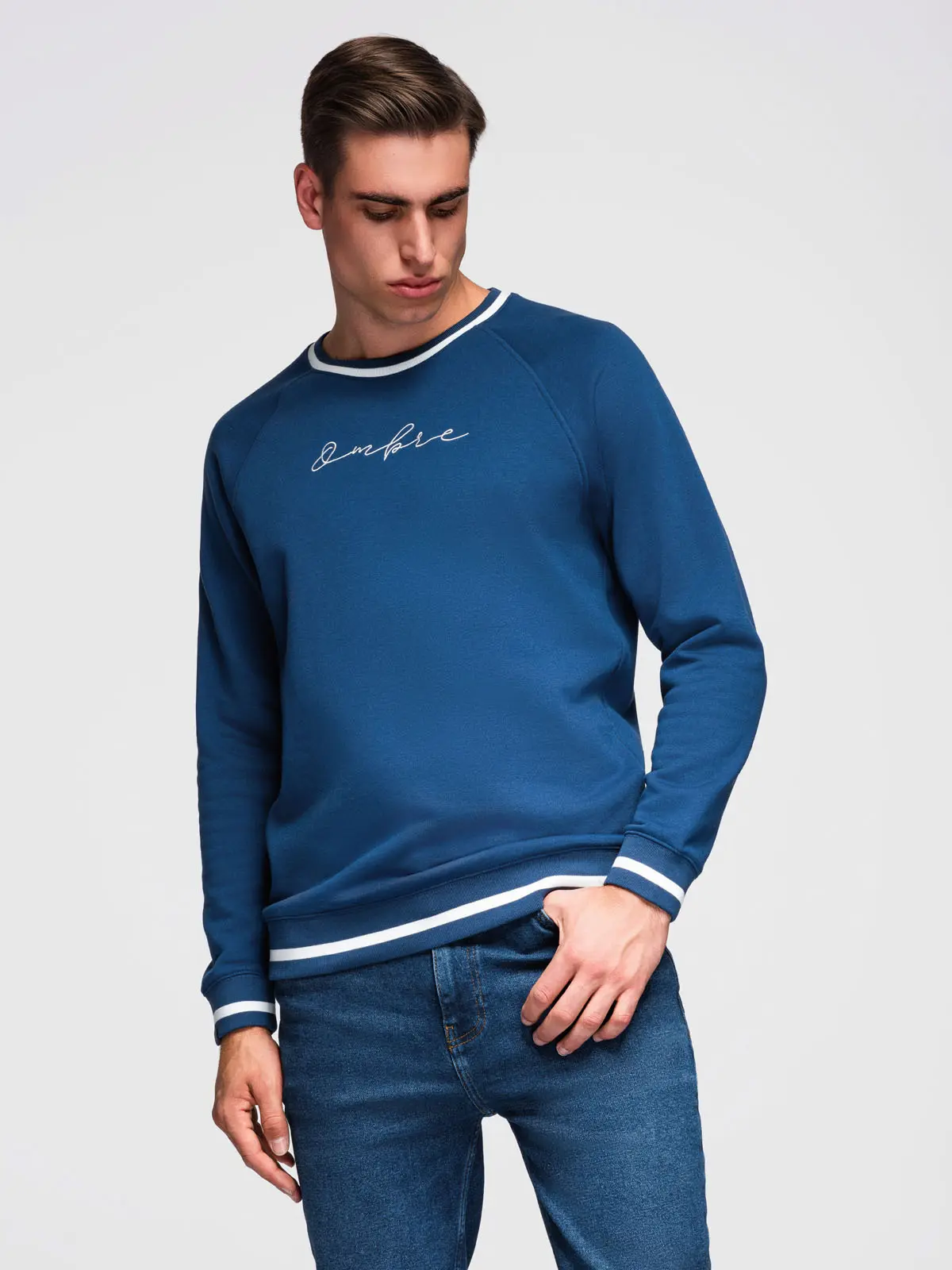Ombre Men's raglan sleeve sweatshirt with contrasting details - dark blue