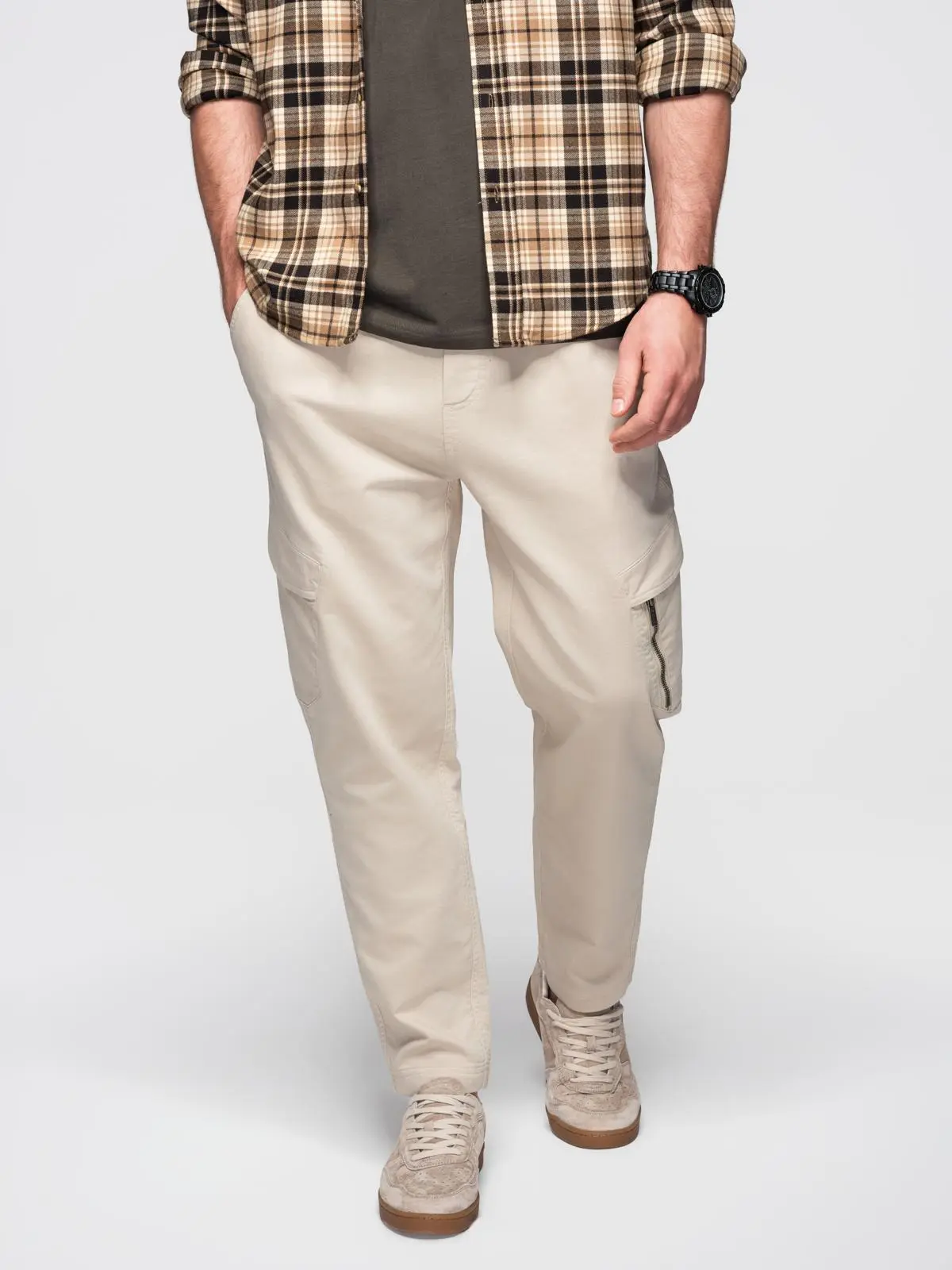 Ombre Men's knitted joggers with cargo pockets - cream