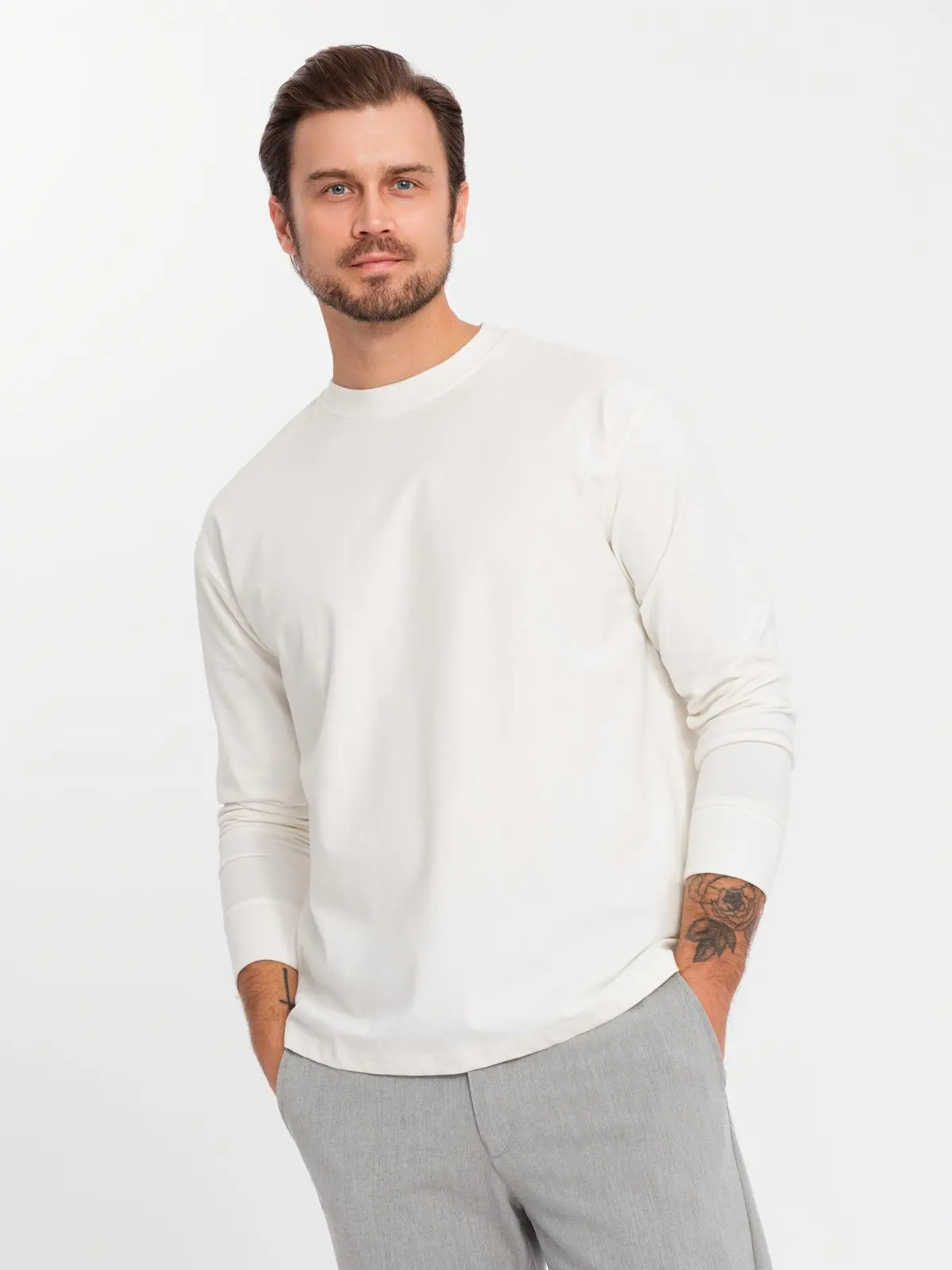 Ombre Men's cotton LOOSE FIT longsleeve with round neckline - cream