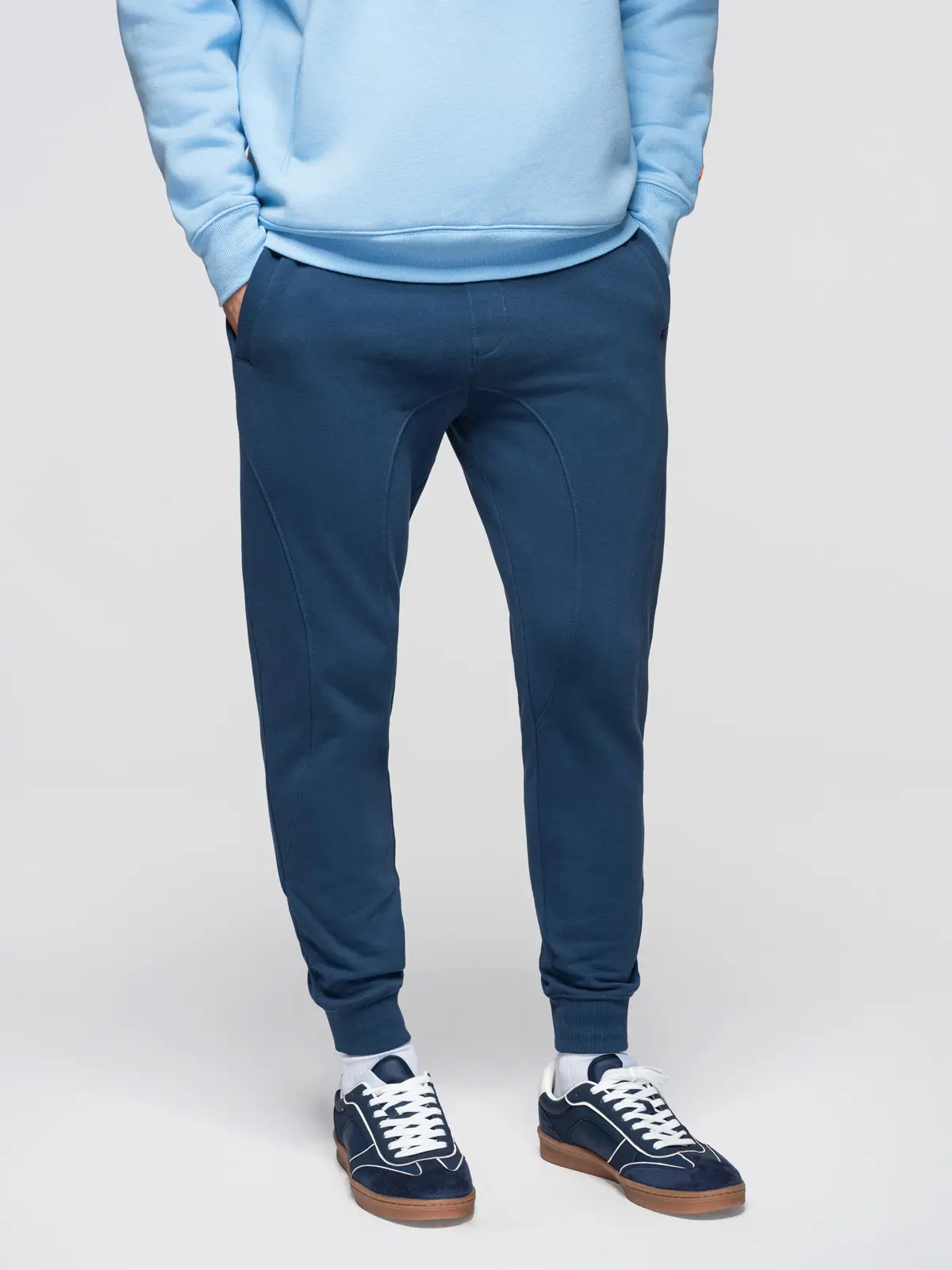 Pánské tepláky Ombre BASIC jogger - modrá