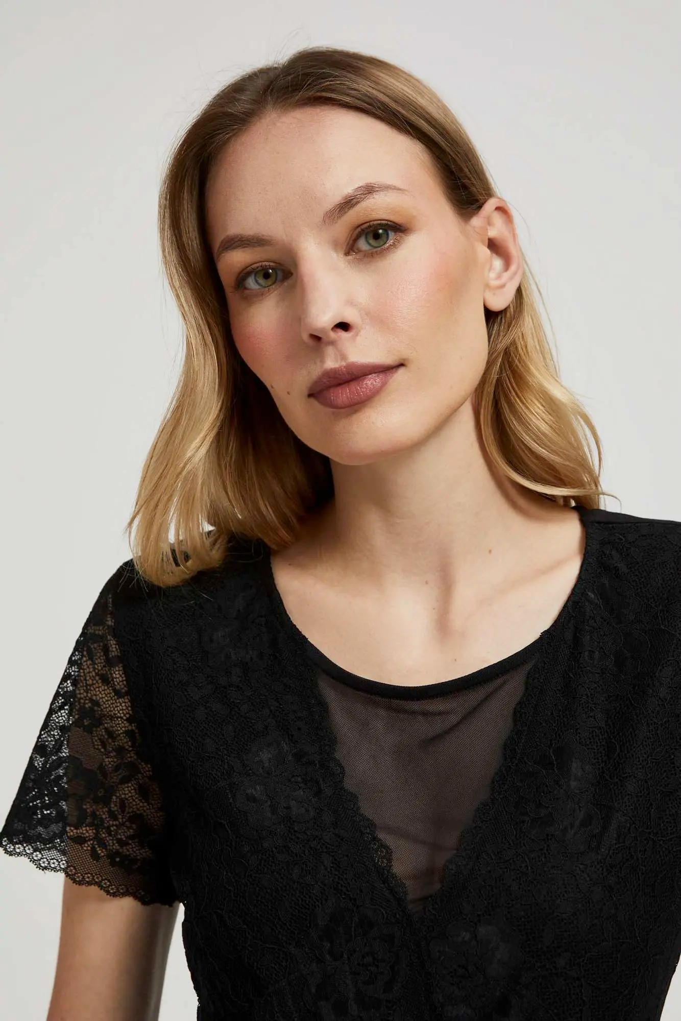 Krajková halenka