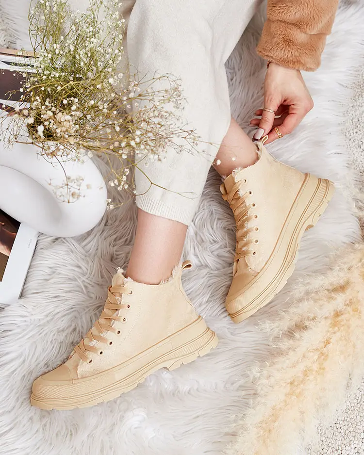 Resti Women's insulated sport shoes a'la sneakers Benvilo