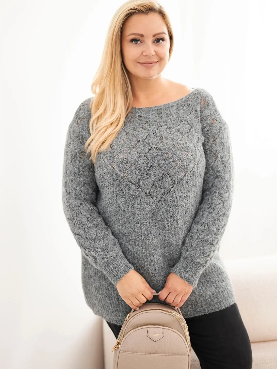 Plus size pletený svetr s dlouhými rukávy, grafitový
