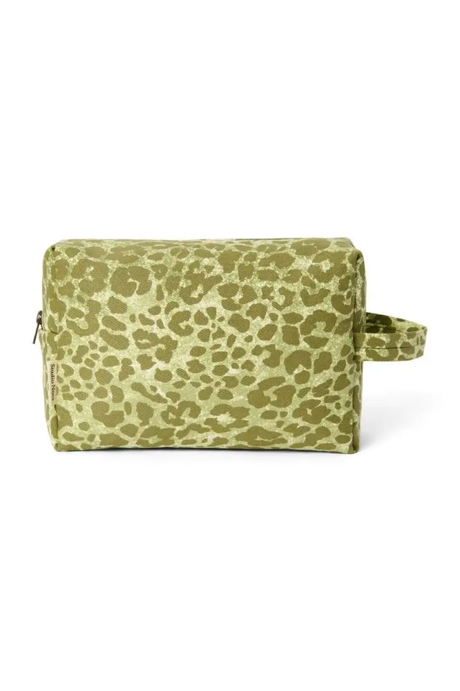 Studio Noos Cotton toaletní taštička Green Leopard