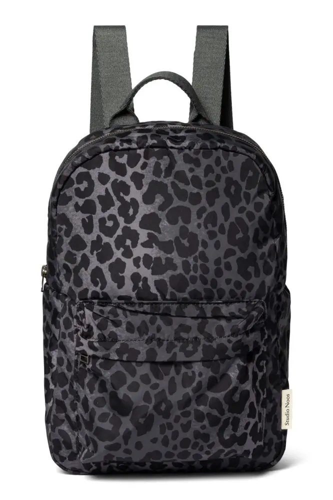 Studio Noos Puffy Midi batůžek s přední kapsou Leopard