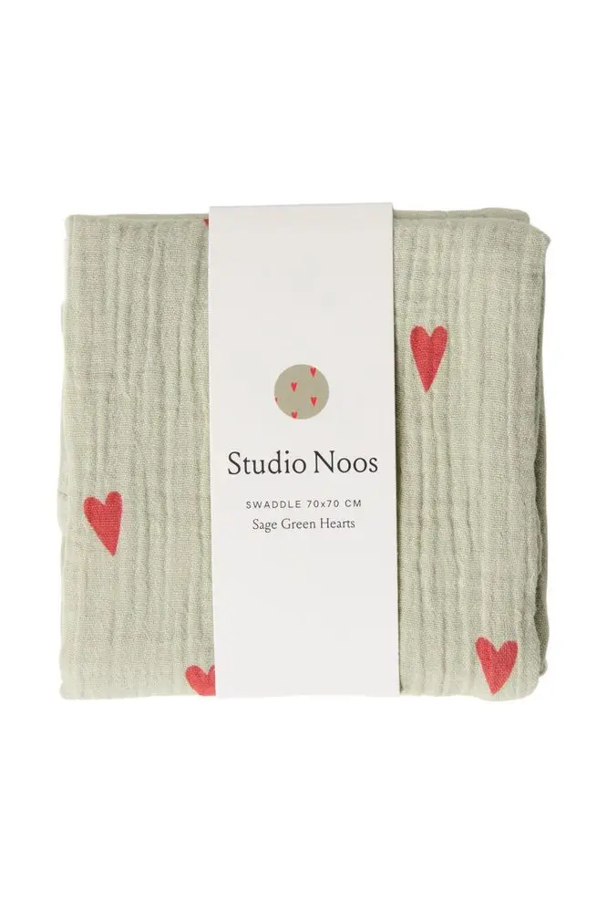 STUDIO NOOS Mušelínová plena Sage Green hearts 70 x 70