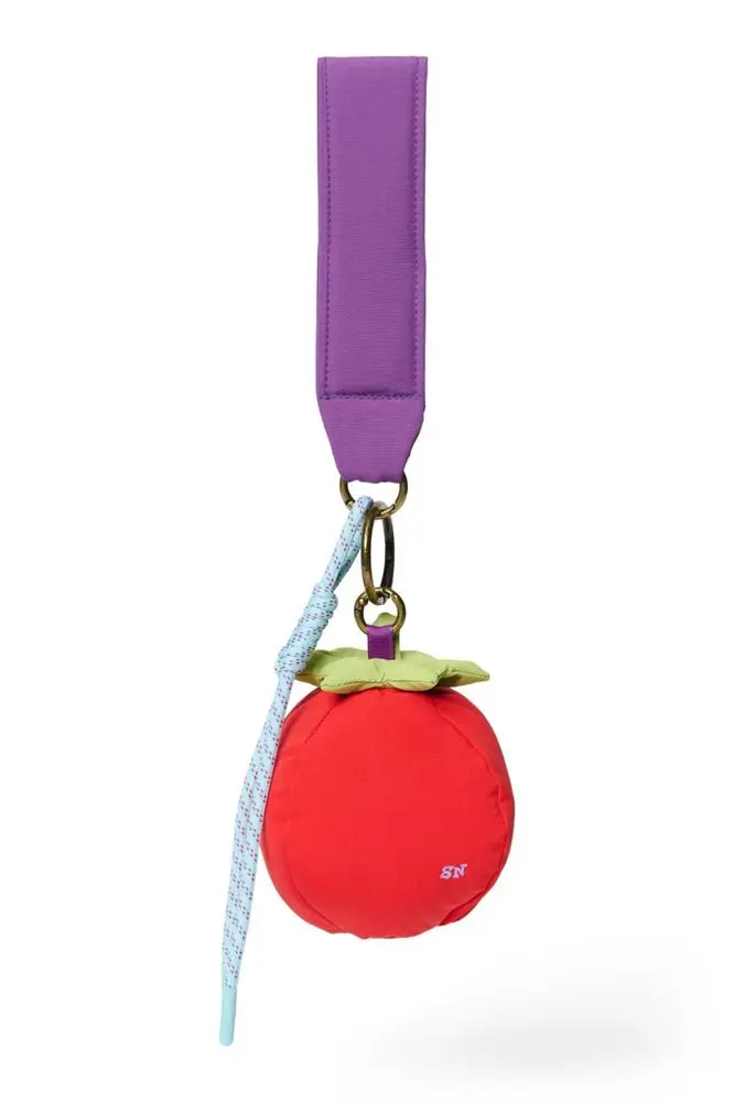 Studio Noos BAG CHARM přívěšek na tašku/batoh Rajče
