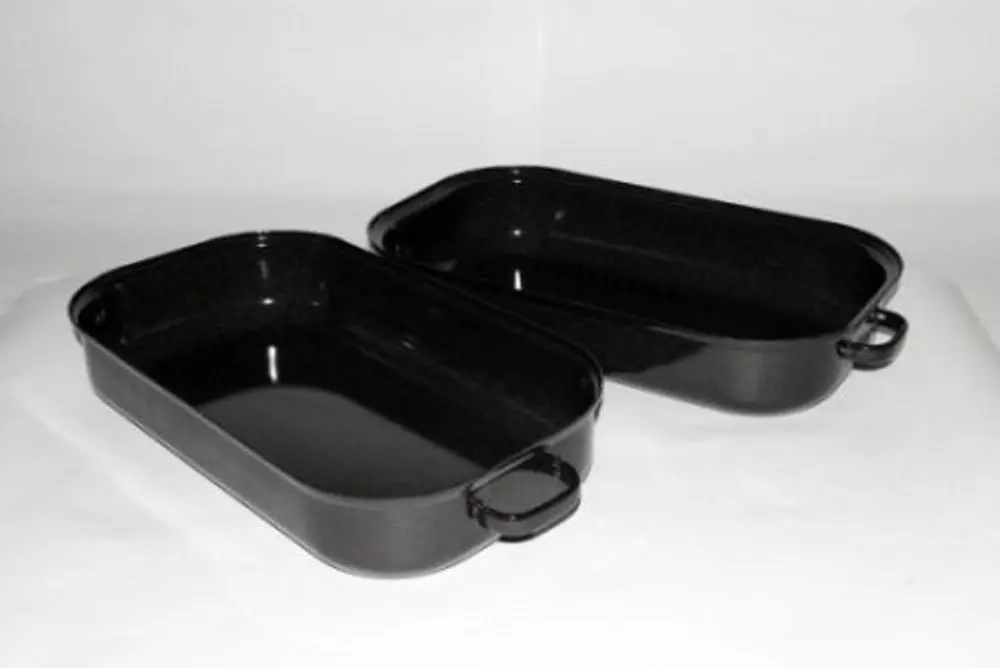 BELIS - Dvoupekáč černý s pihou 30cm 3,1l
