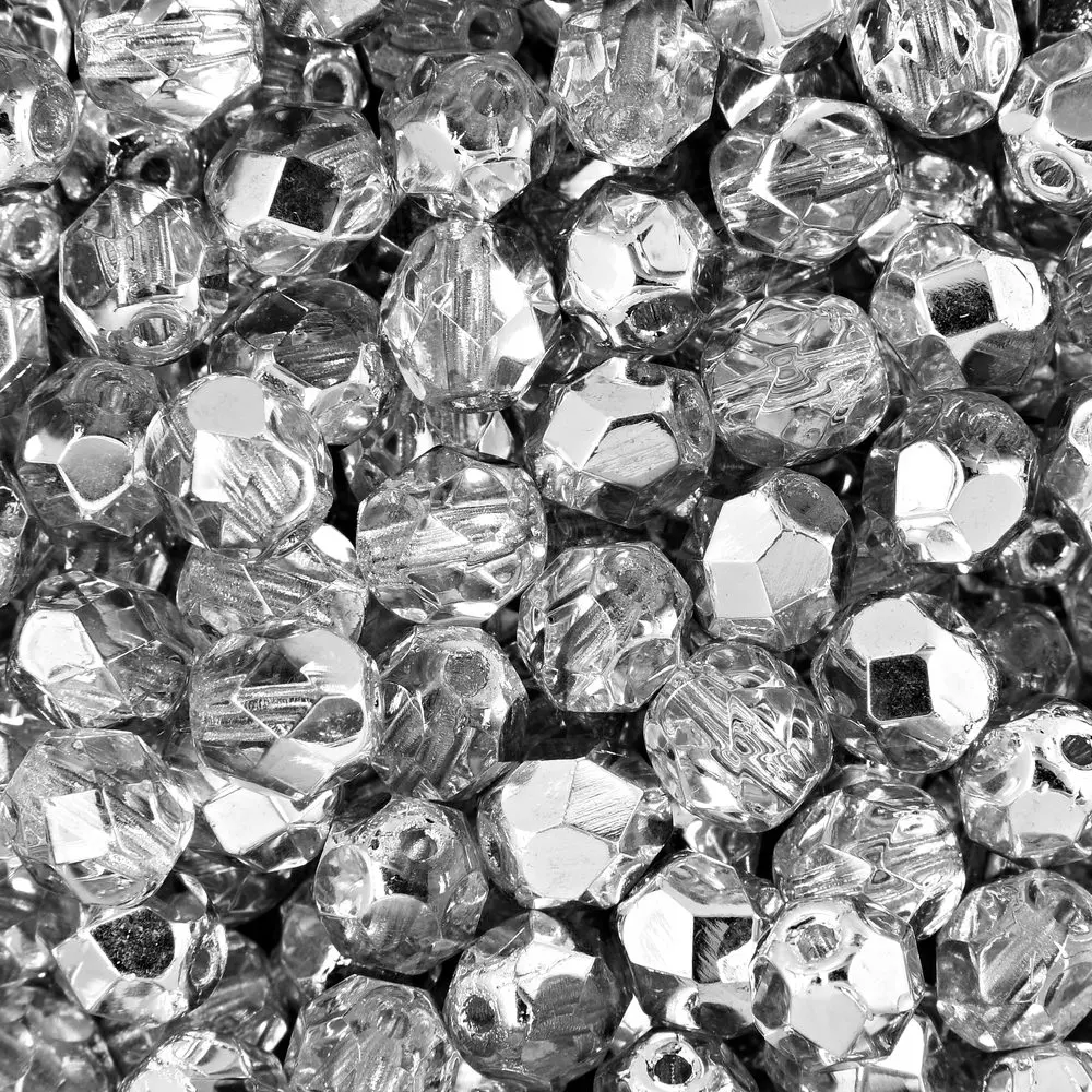 Manumi české broušené korálky 6 mm Half Silver - 30 ks