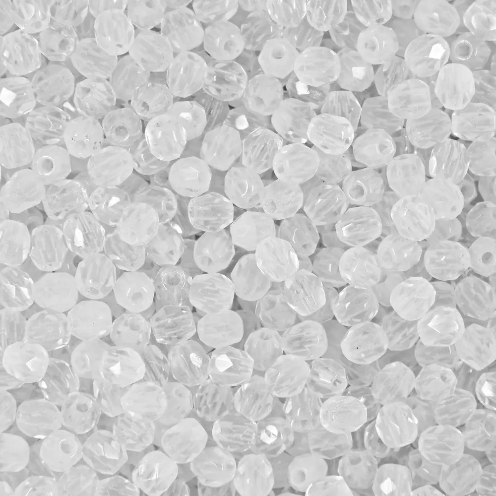 Manumi české broušené korálky 3 mm Milky White - 300 ks