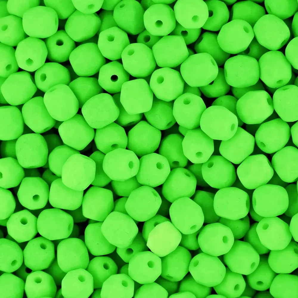 Manumi české broušené korálky 4 mm Neon Green -