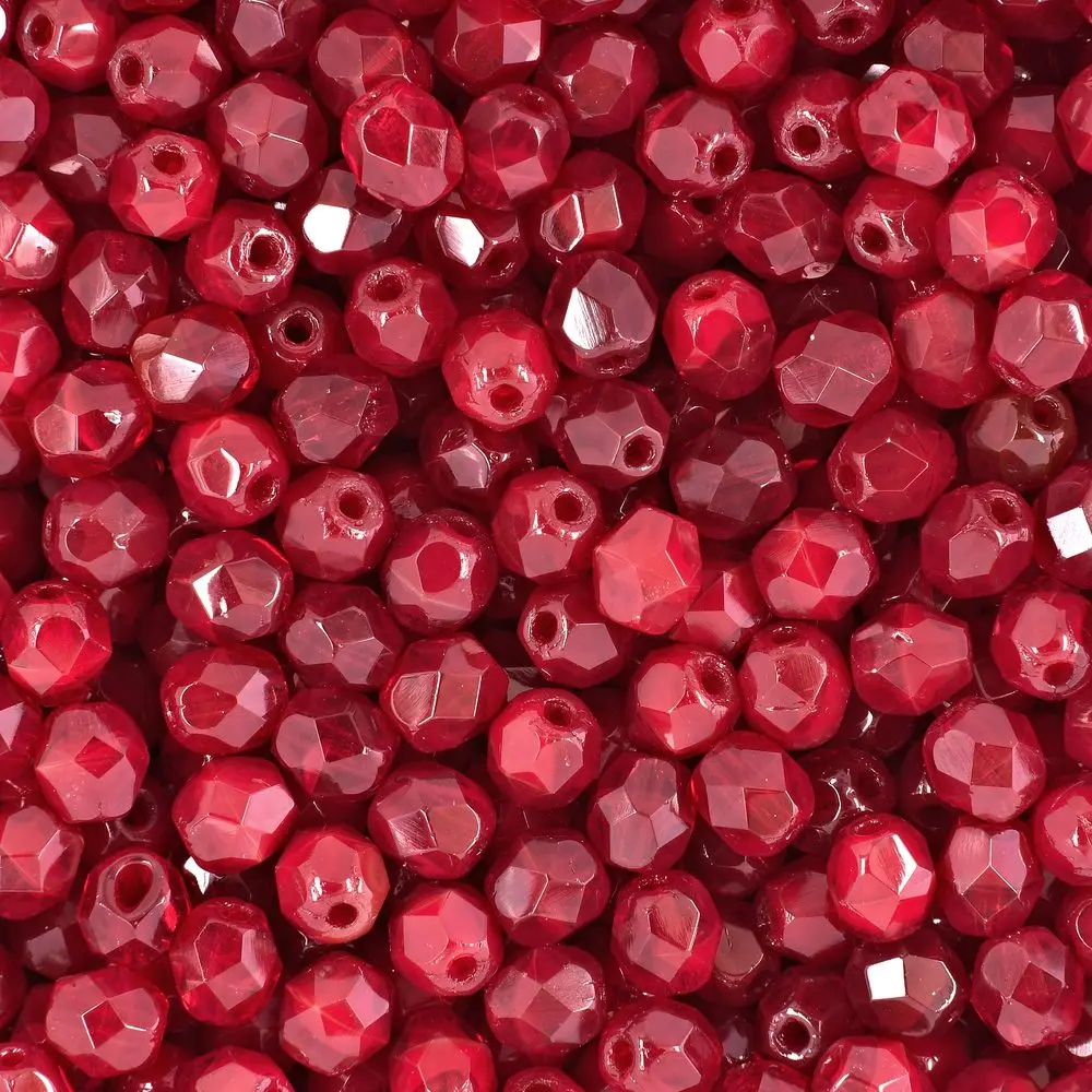 Manumi české broušené korálky 4 mm Opal Red -