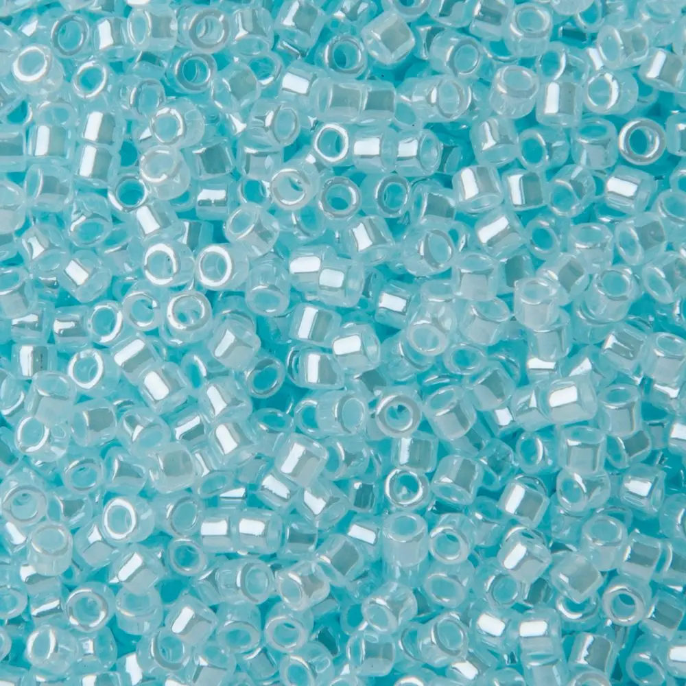 Miyuki Rokajlové korálky - Miyuki Delica 11/0 (DB-239) Lined Crystal Light Aquamarine - 3 g